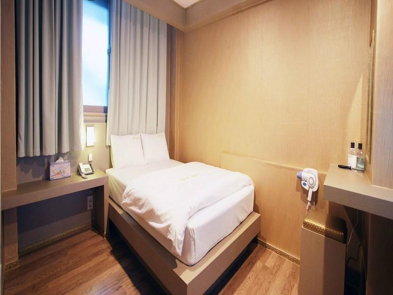 Hotel Raum Jeju Bagian luar foto