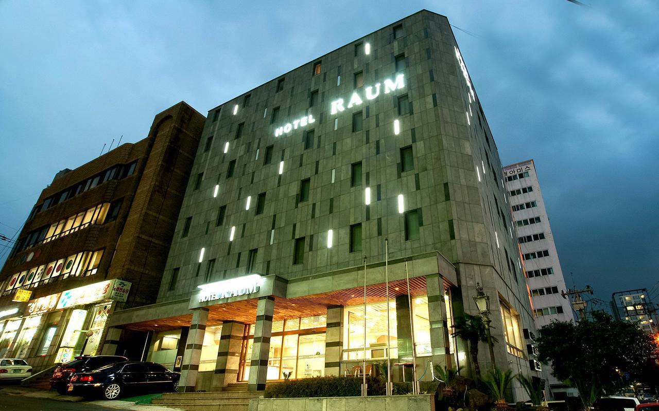 Hotel Raum Jeju Bagian luar foto